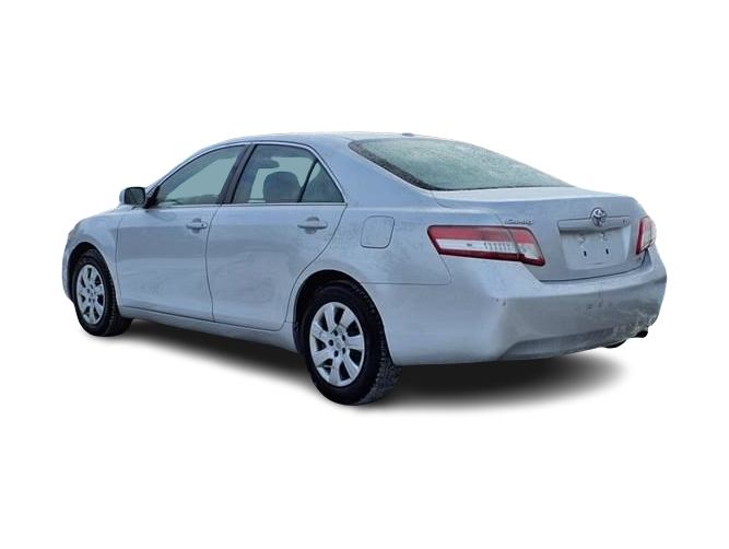 2011 Toyota Camry LE 4