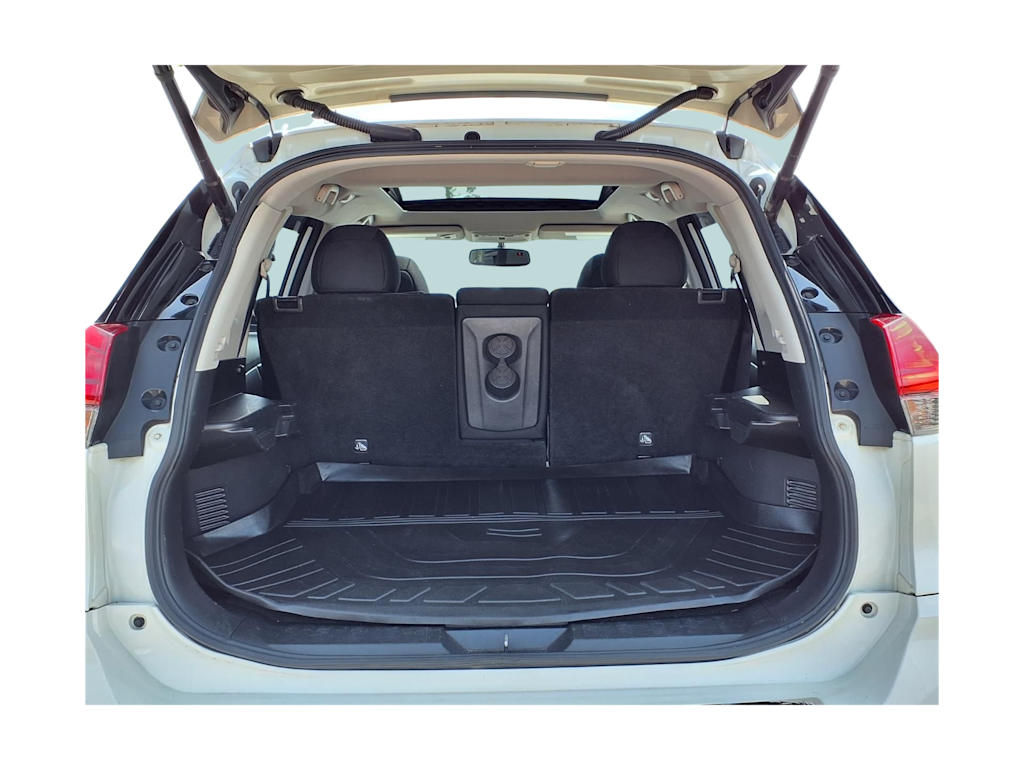 Thumbnail: 2017 Nissan Rogue - 15
