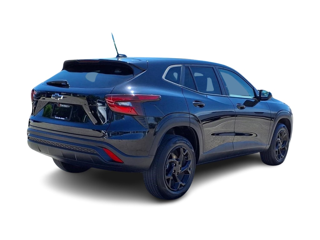 Thumbnail: 2024 Chevrolet Trax - 18