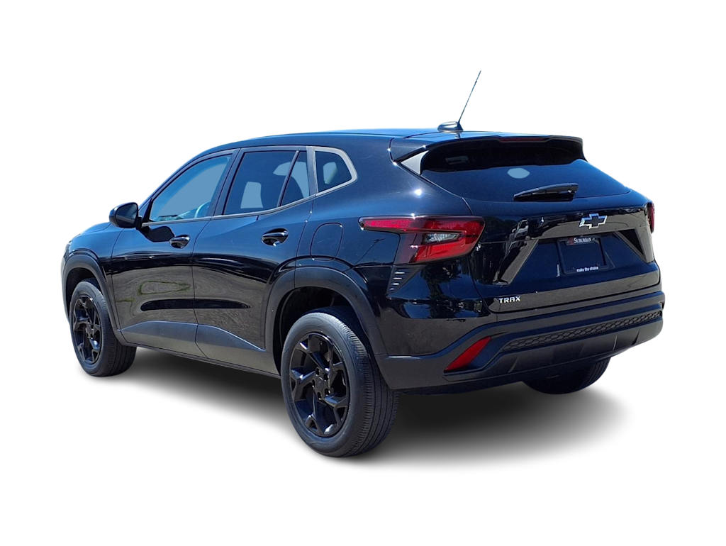 Thumbnail: 2024 Chevrolet Trax - 4