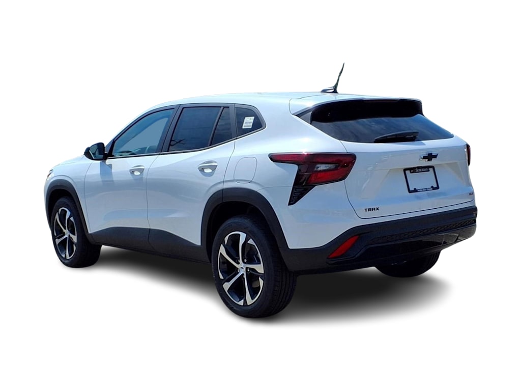 Thumbnail: 2026 Chevrolet Trax - 3