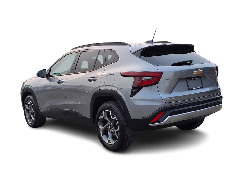Thumbnail: 2024 Chevrolet Trax - 4
