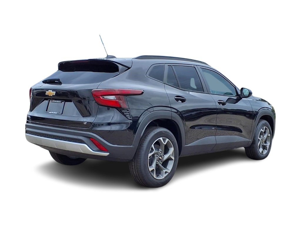 Thumbnail: 2026 Chevrolet Trax - 14