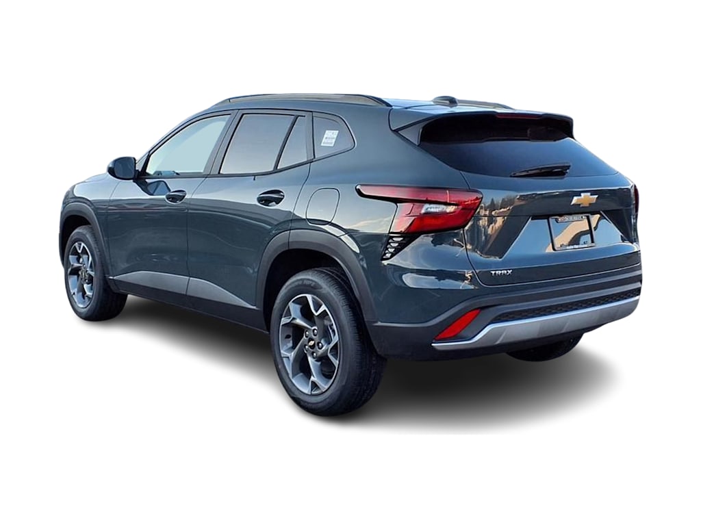 Thumbnail: 2026 Chevrolet Trax - 3