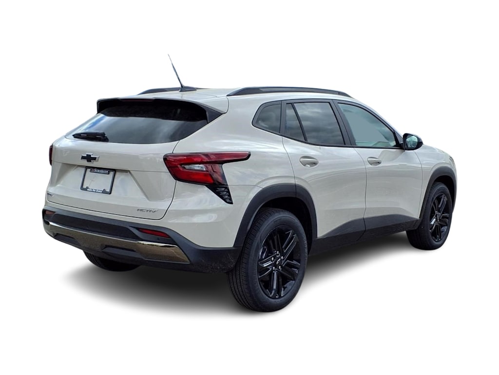 Thumbnail: 2026 Chevrolet Trax - 14