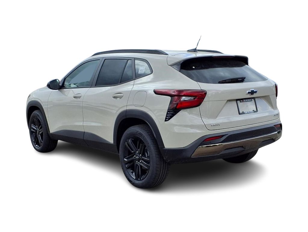 Thumbnail: 2026 Chevrolet Trax - 3