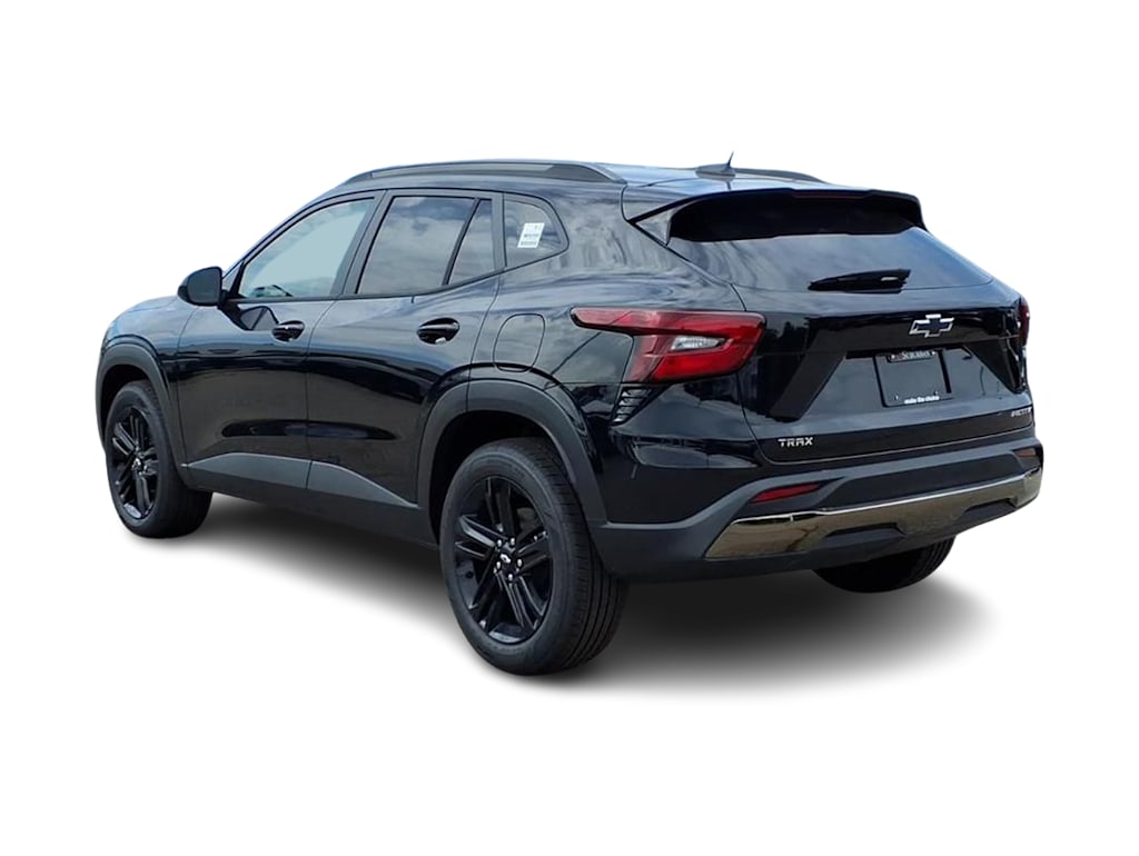 Thumbnail: 2025 Chevrolet Trax - 3