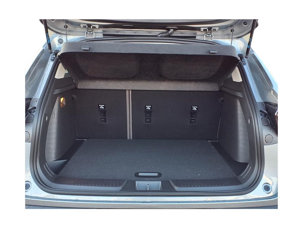 Thumbnail: 2026 Chevrolet Trax - 14