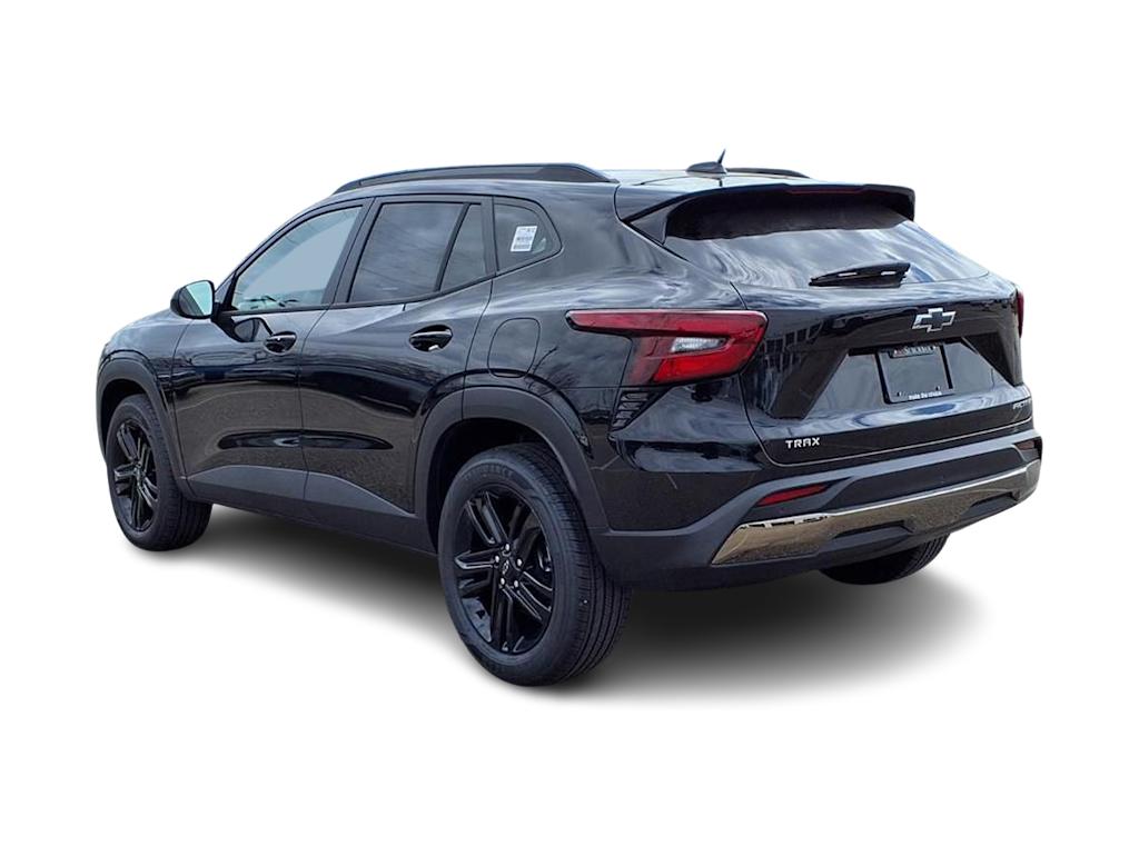 Thumbnail: 2026 Chevrolet Trax - 3