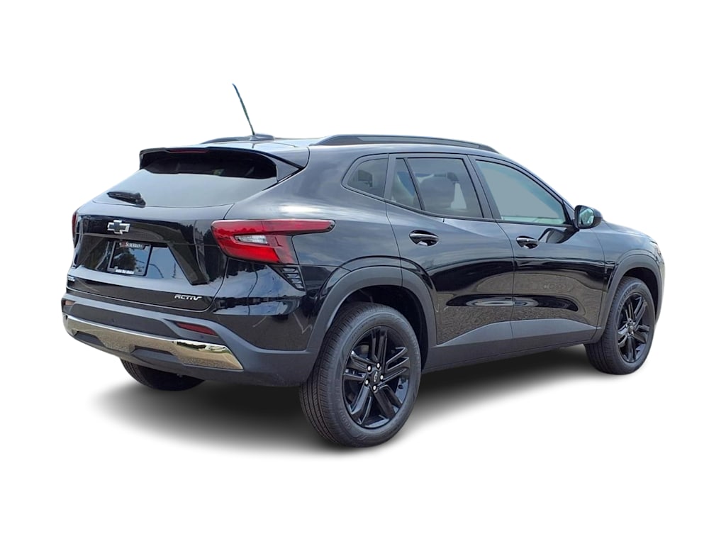 Thumbnail: 2026 Chevrolet Trax - 16