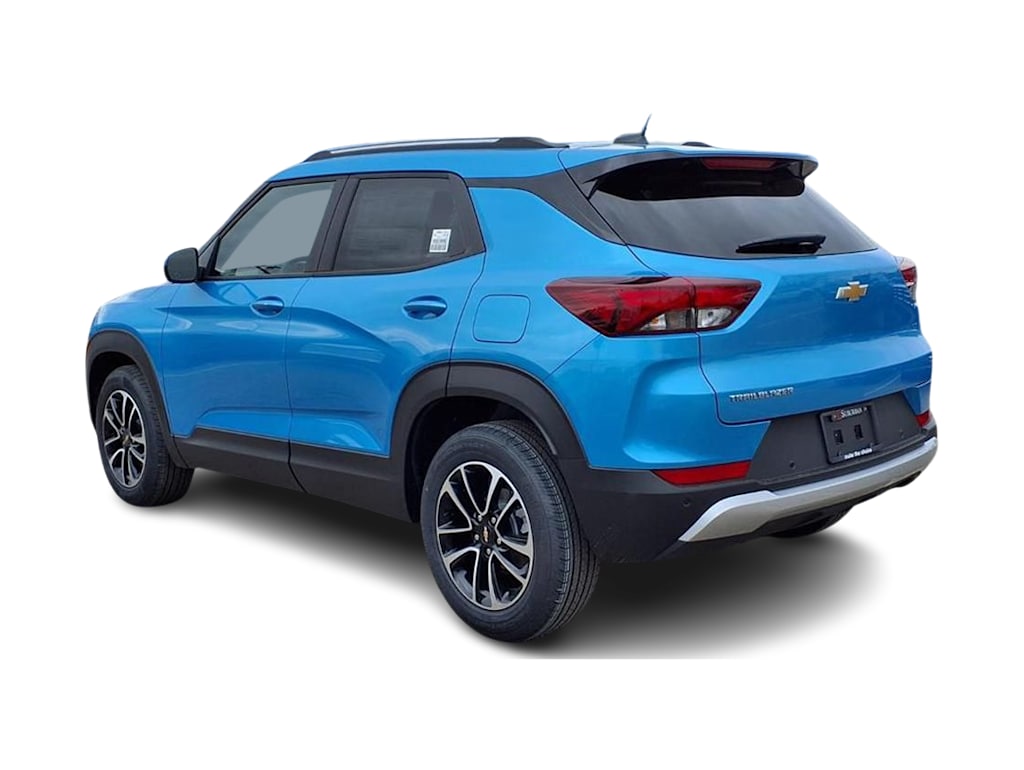 Thumbnail: 2026 Chevrolet TrailBlazer - 3