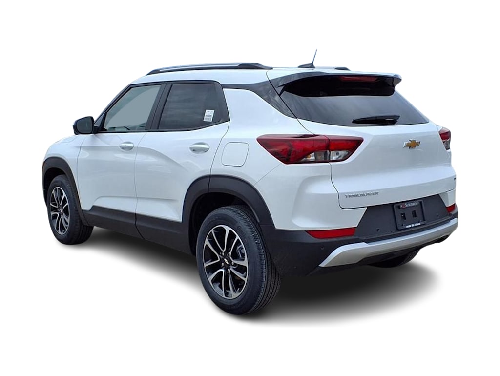 Thumbnail: 2026 Chevrolet TrailBlazer - 3