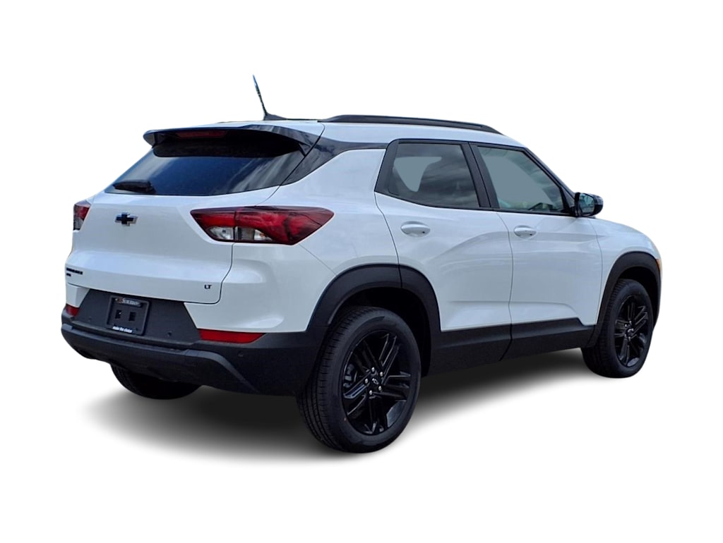 Thumbnail: 2026 Chevrolet TrailBlazer - 15