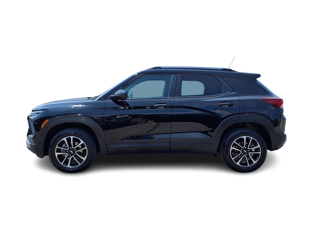 Thumbnail: 2026 Chevrolet TrailBlazer - 3