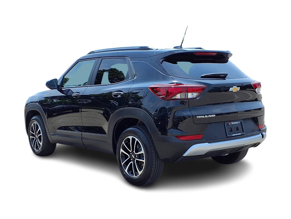 Thumbnail: 2026 Chevrolet TrailBlazer - 4