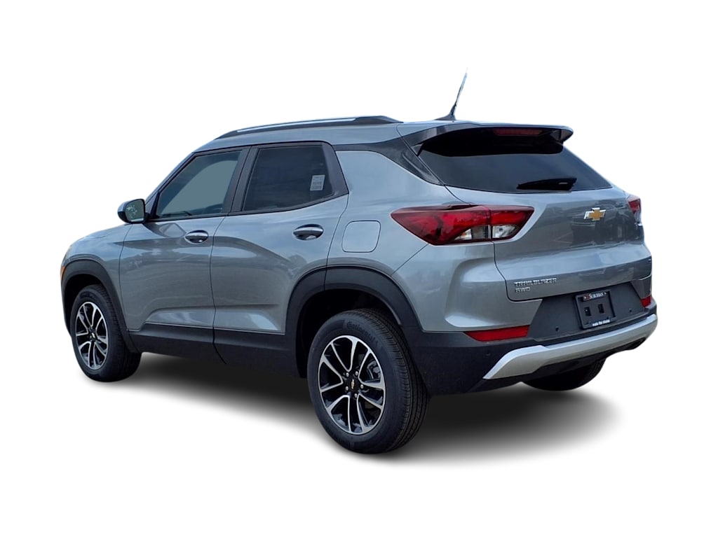 Thumbnail: 2026 Chevrolet TrailBlazer - 3