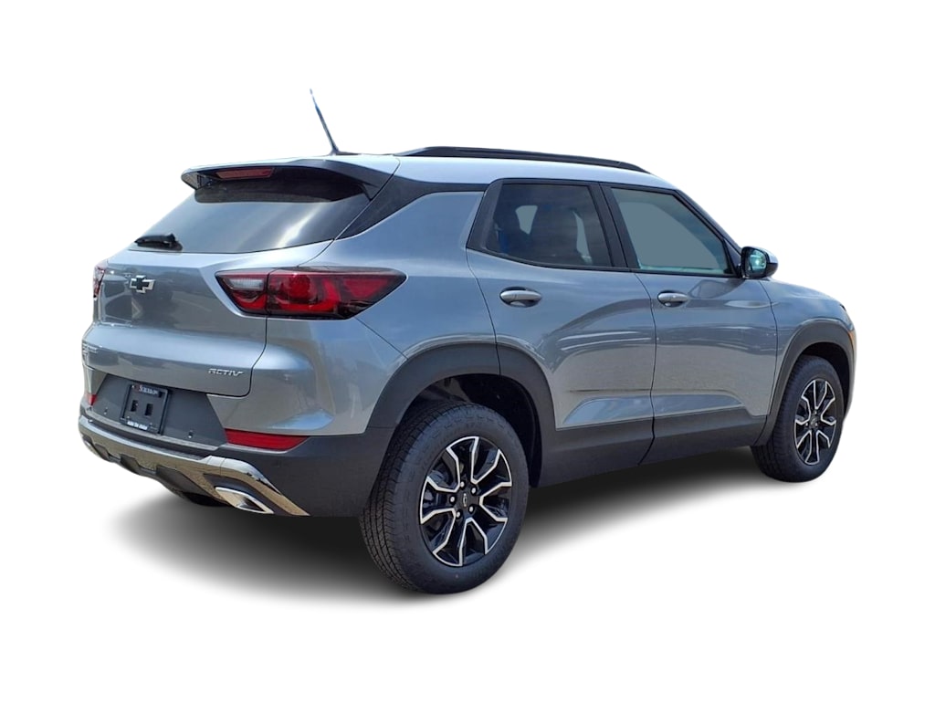 Thumbnail: 2026 Chevrolet TrailBlazer - 15