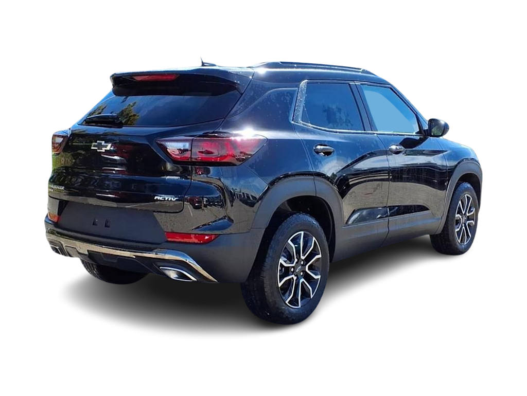 Thumbnail: 2026 Chevrolet TrailBlazer - 15