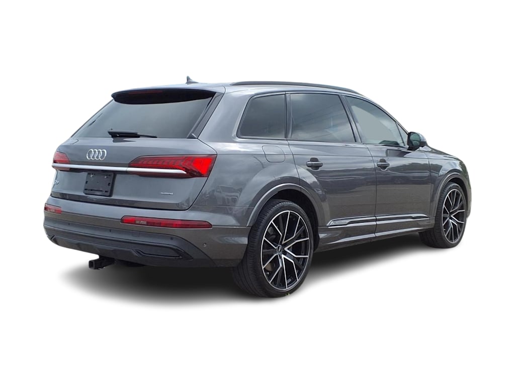 Thumbnail: 2021 Audi Q7 - 17