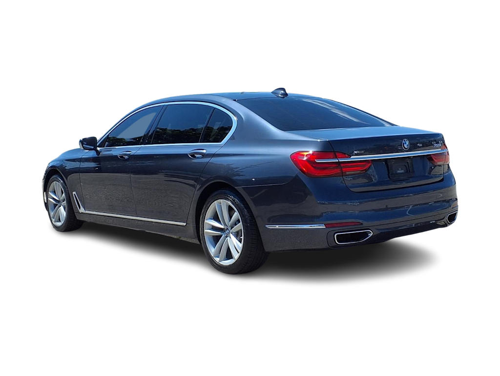 Thumbnail: 2016 BMW 7 Series - 4