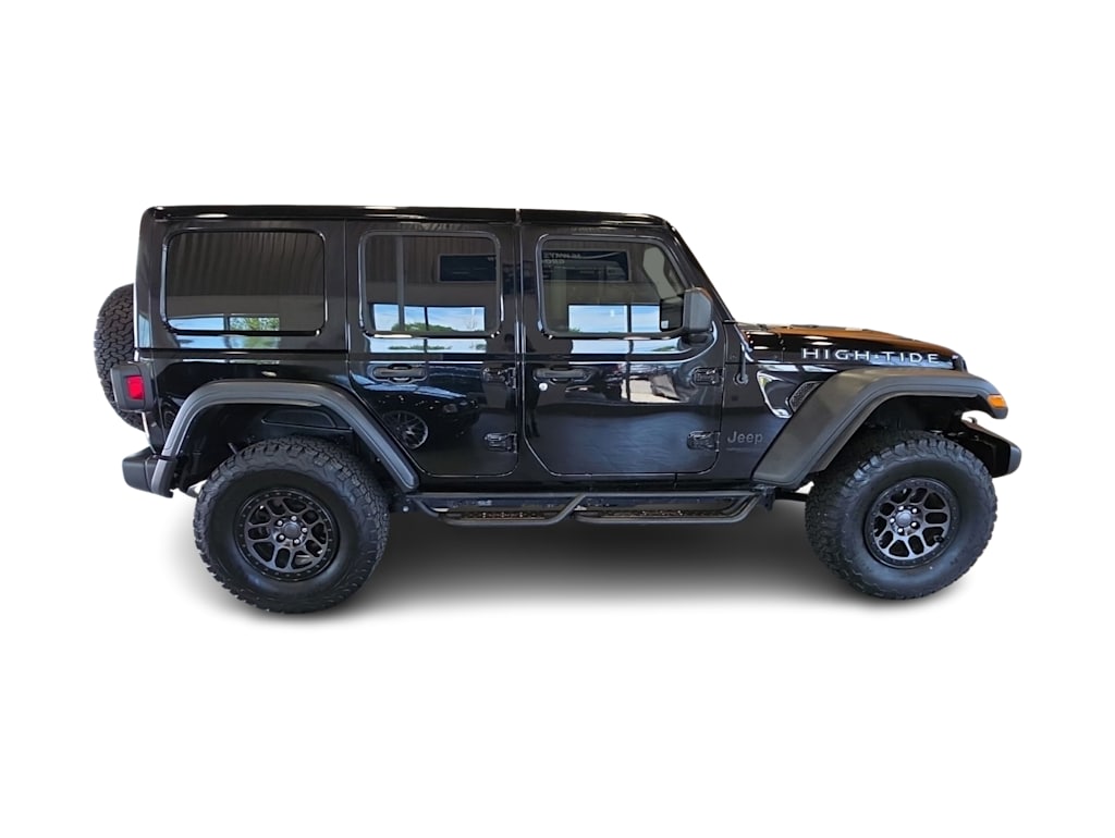 Thumbnail: 2022 Jeep Wrangler - 16