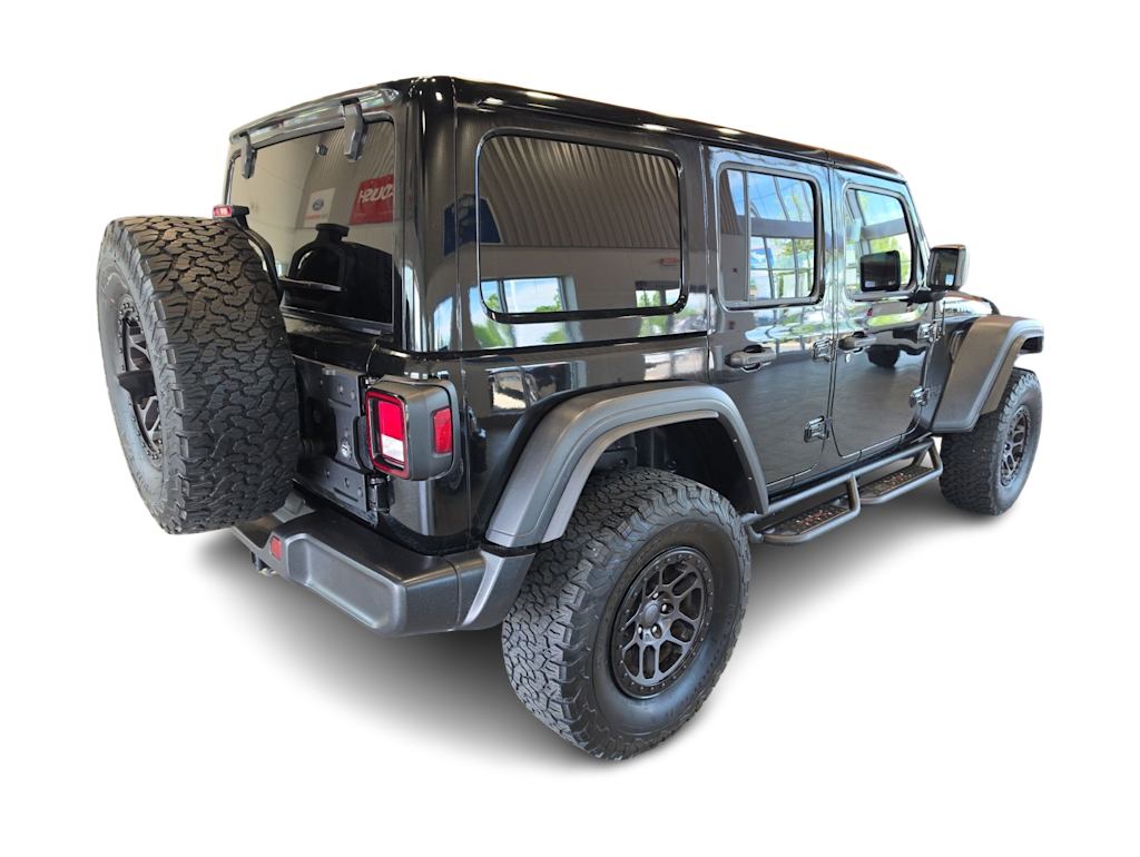 Thumbnail: 2022 Jeep Wrangler - 17