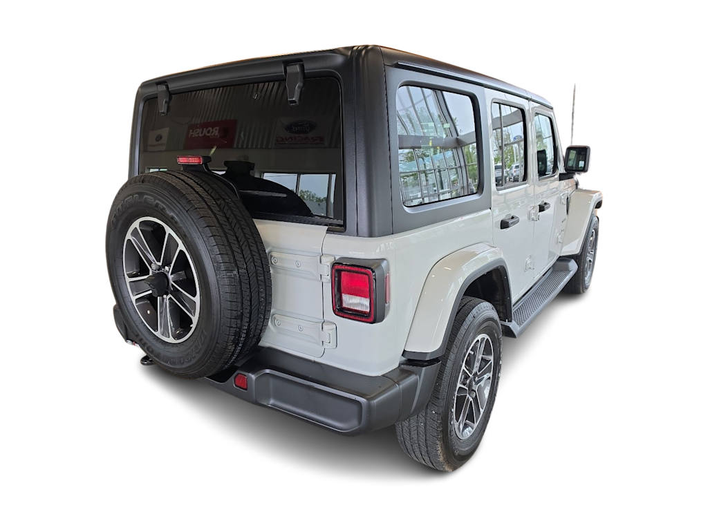 Thumbnail: 2023 Jeep Wrangler - 21