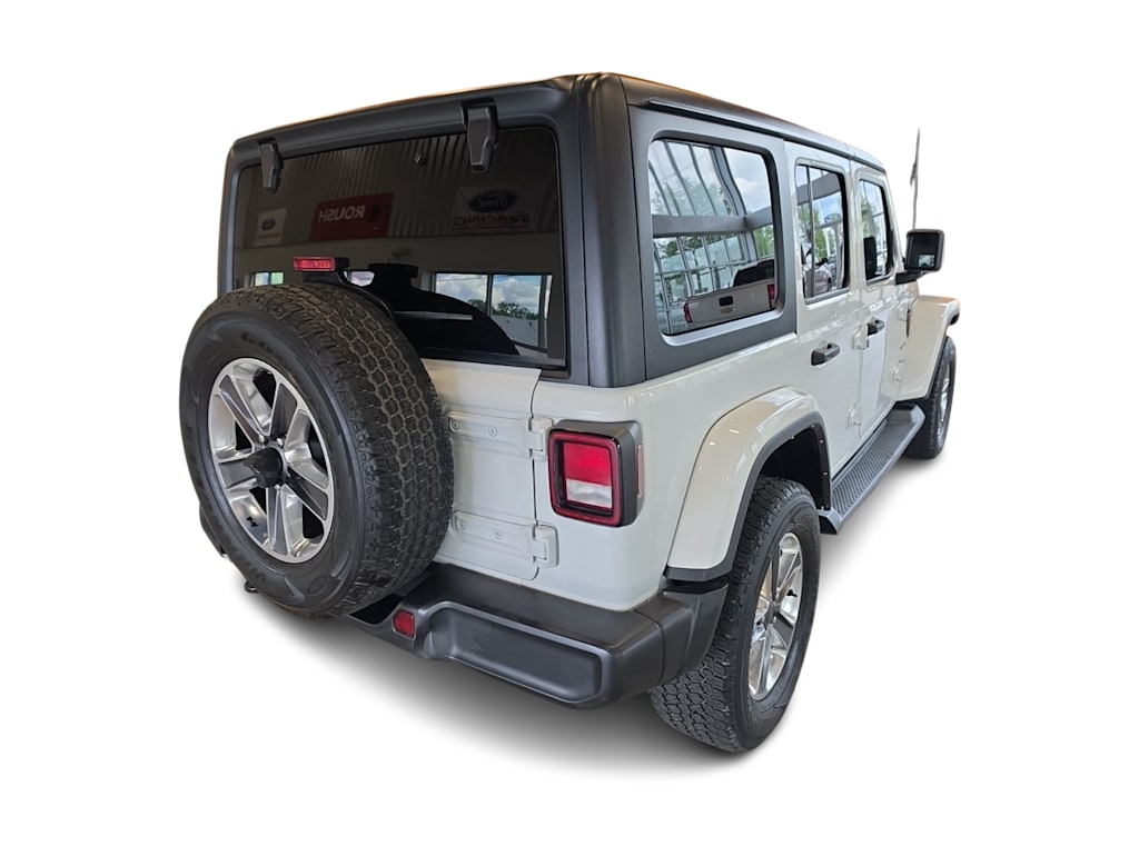 Thumbnail: 2022 Jeep Wrangler - 21