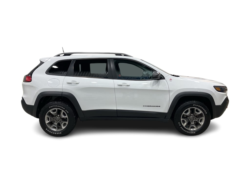 Thumbnail: 2020 Jeep Cherokee - 16