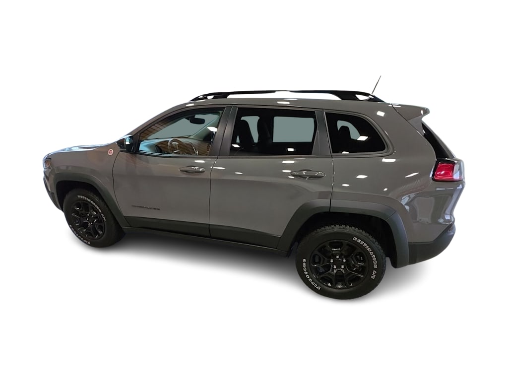 Thumbnail: 2022 Jeep Cherokee - 23