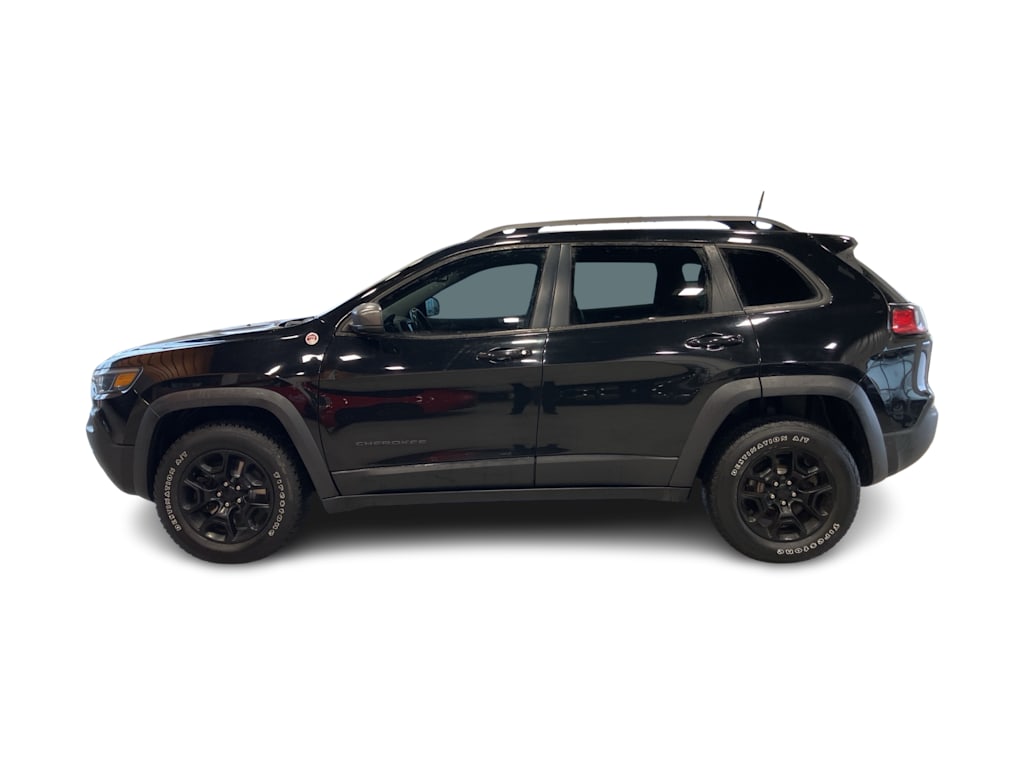 Thumbnail: 2021 Jeep Cherokee - 3