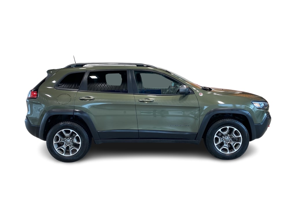 Thumbnail: 2020 Jeep Cherokee - 17