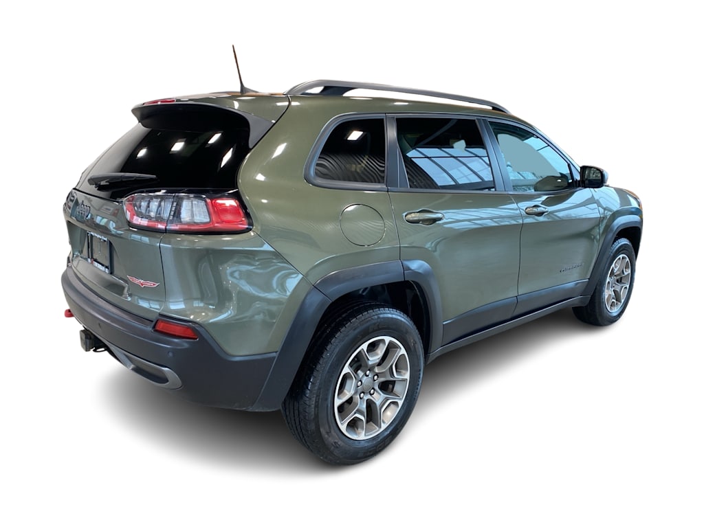 Thumbnail: 2020 Jeep Cherokee - 16