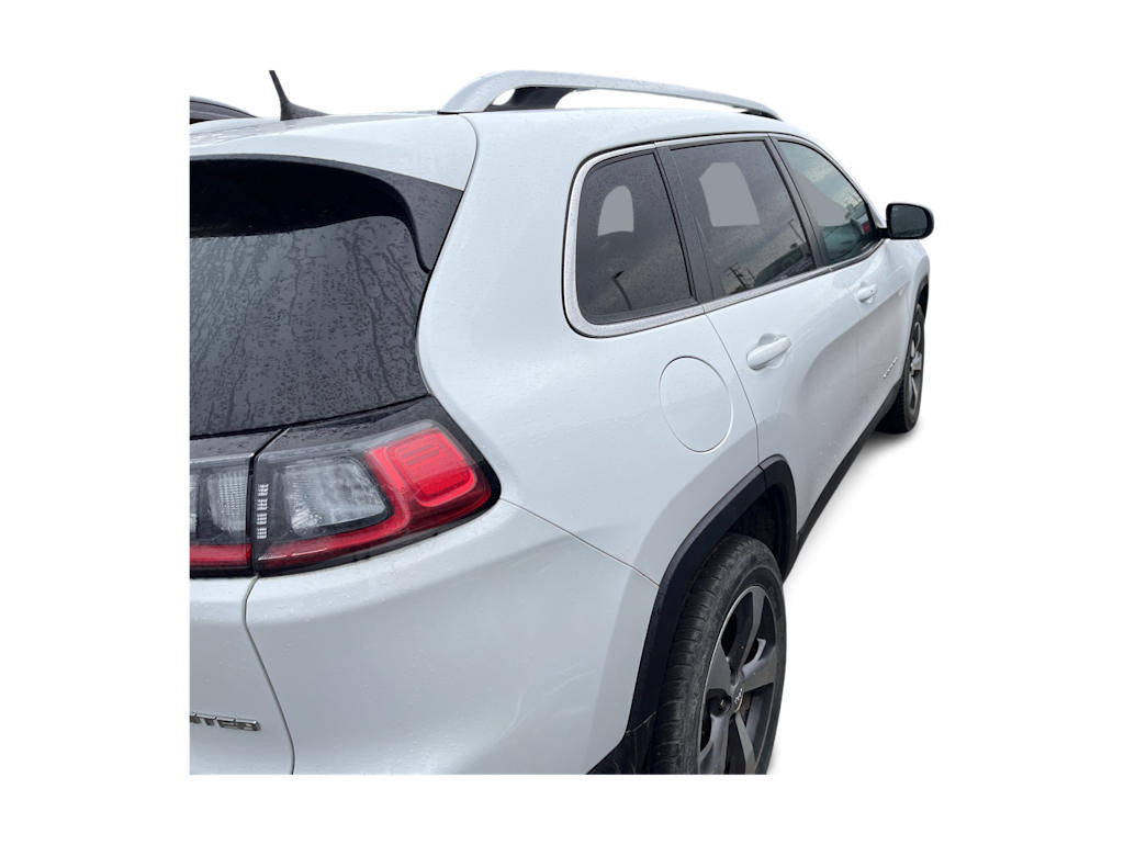 Thumbnail: 2021 Jeep Cherokee - 17