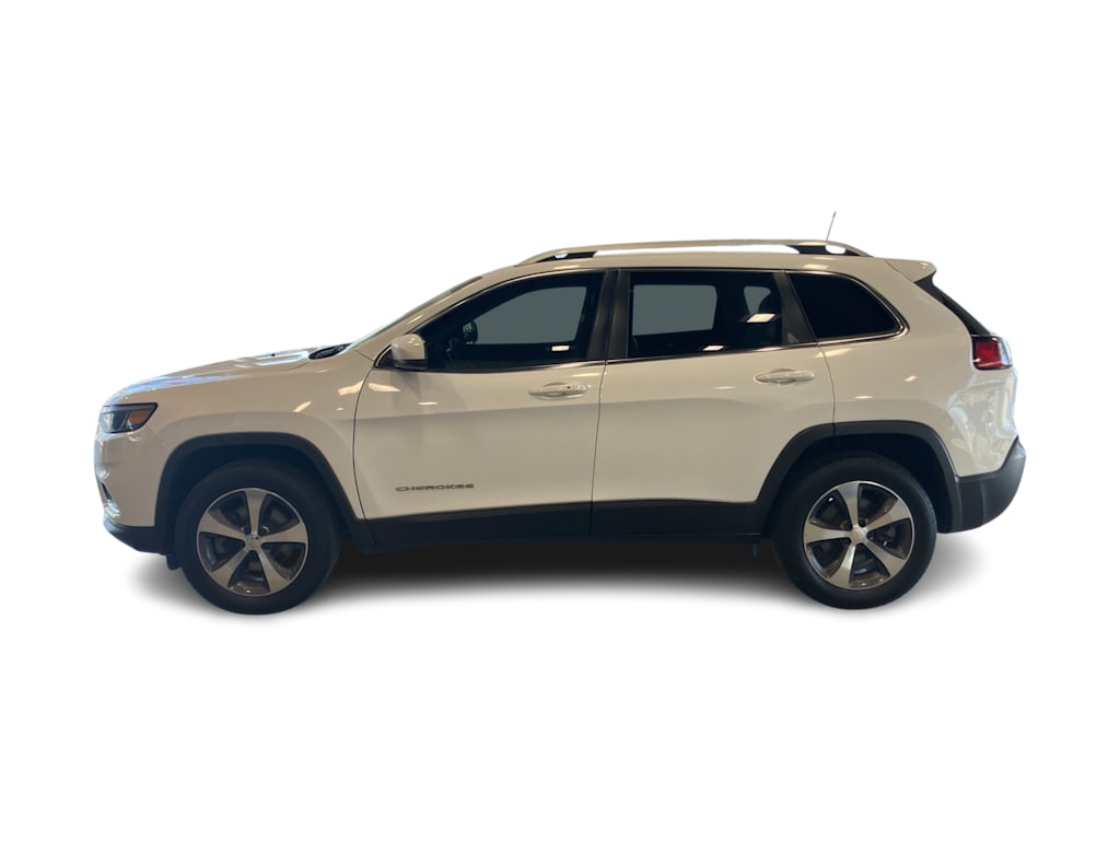 Thumbnail: 2019 Jeep Cherokee - 3