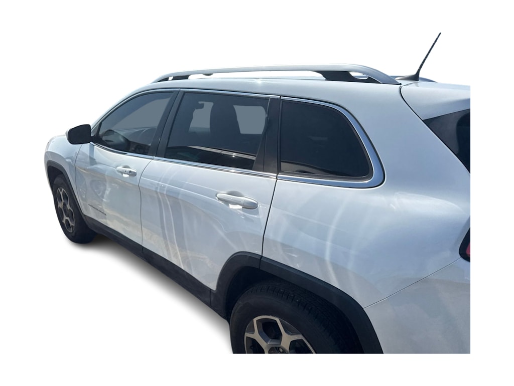 Thumbnail: 2021 Jeep Cherokee - 18