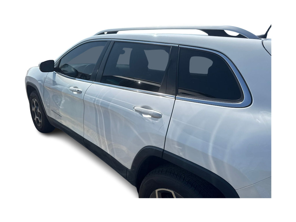 Thumbnail: 2021 Jeep Cherokee - 29