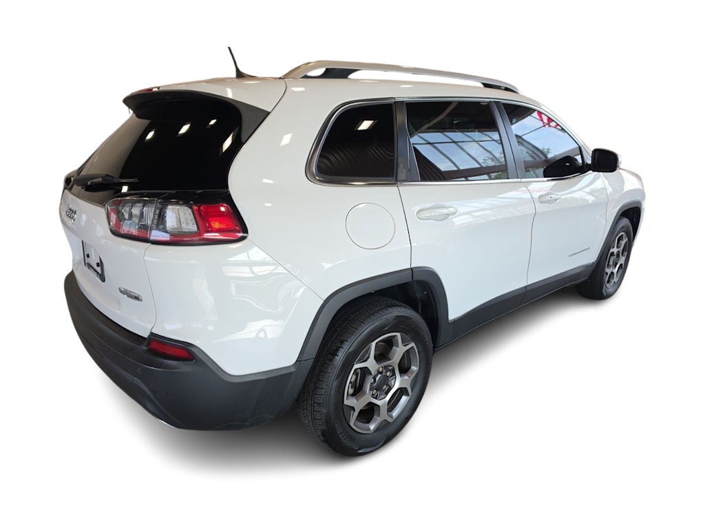 Thumbnail: 2021 Jeep Cherokee - 17