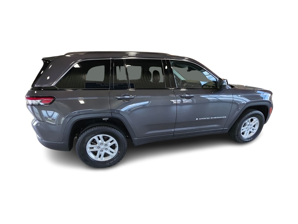 Thumbnail: 2023 Jeep Grand Cherokee - 17