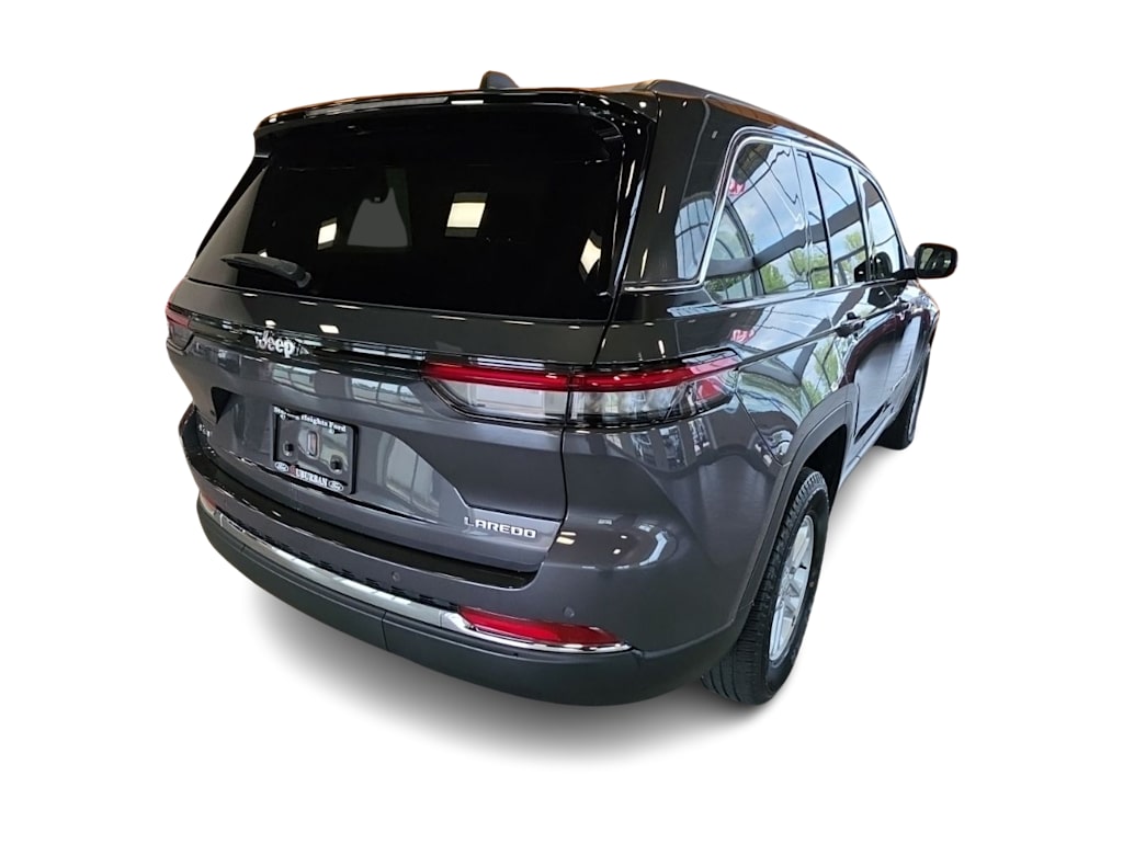 Thumbnail: 2023 Jeep Grand Cherokee - 20