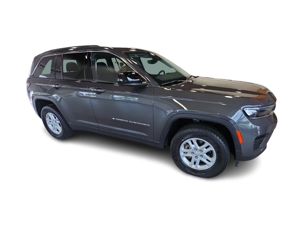 Thumbnail: 2023 Jeep Grand Cherokee - 16