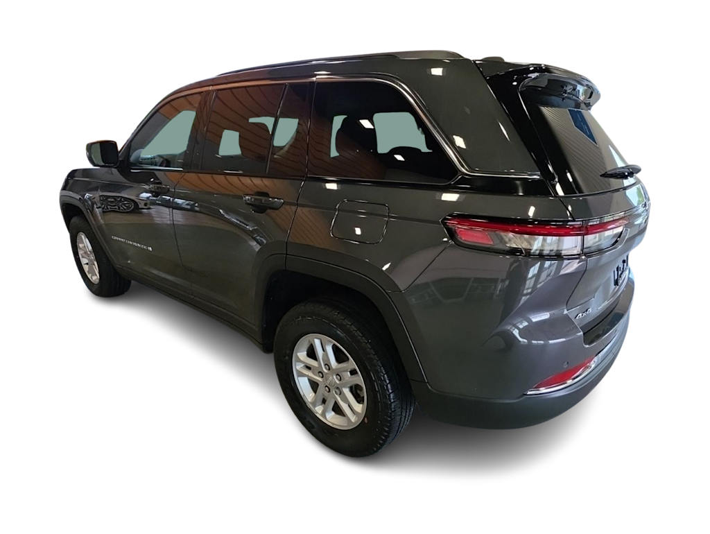 Thumbnail: 2023 Jeep Grand Cherokee - 23