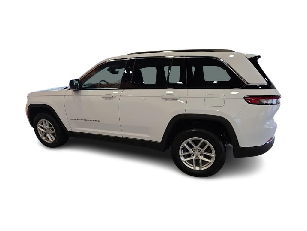 Thumbnail: 2023 Jeep Grand Cherokee - 3
