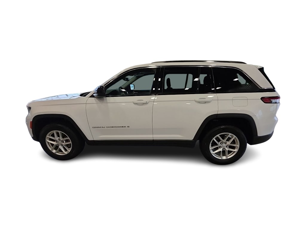Thumbnail: 2023 Jeep Grand Cherokee - 22