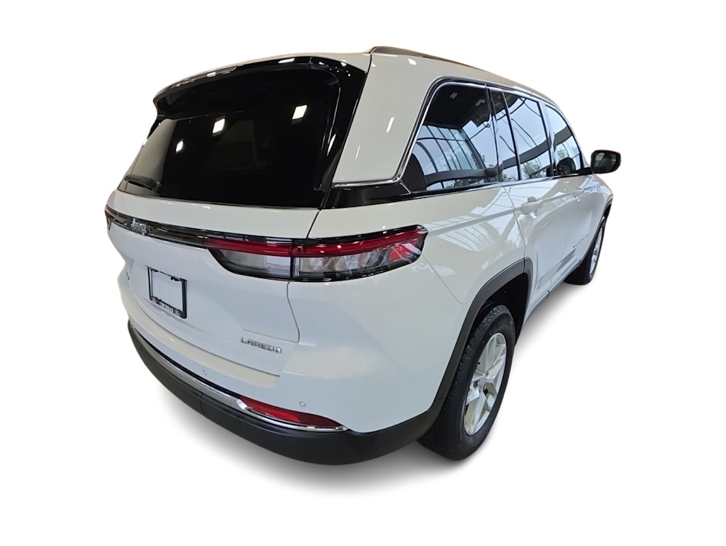 Thumbnail: 2023 Jeep Grand Cherokee - 18