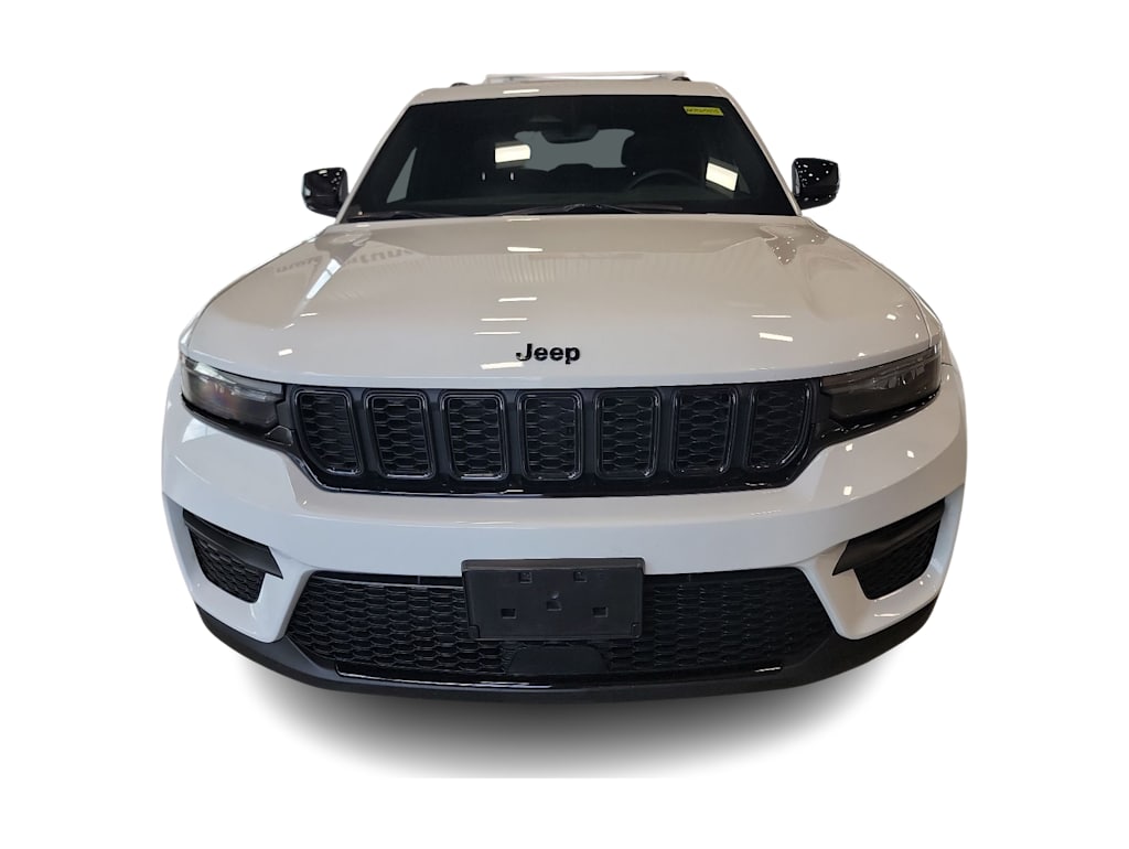 Thumbnail: 2023 Jeep Grand Cherokee - 14