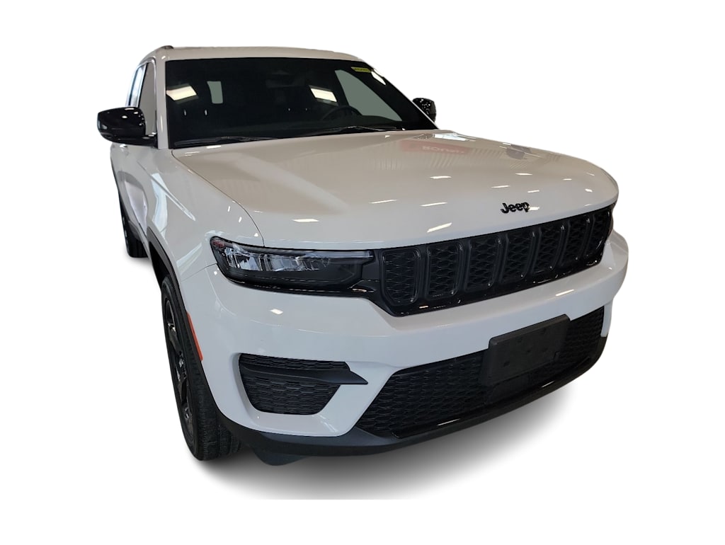 Thumbnail: 2023 Jeep Grand Cherokee - 15