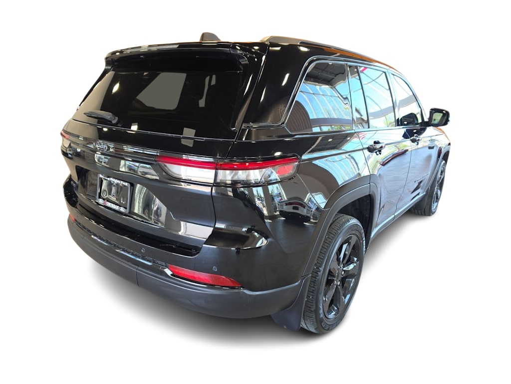 Thumbnail: 2024 Jeep Grand Cherokee - 19