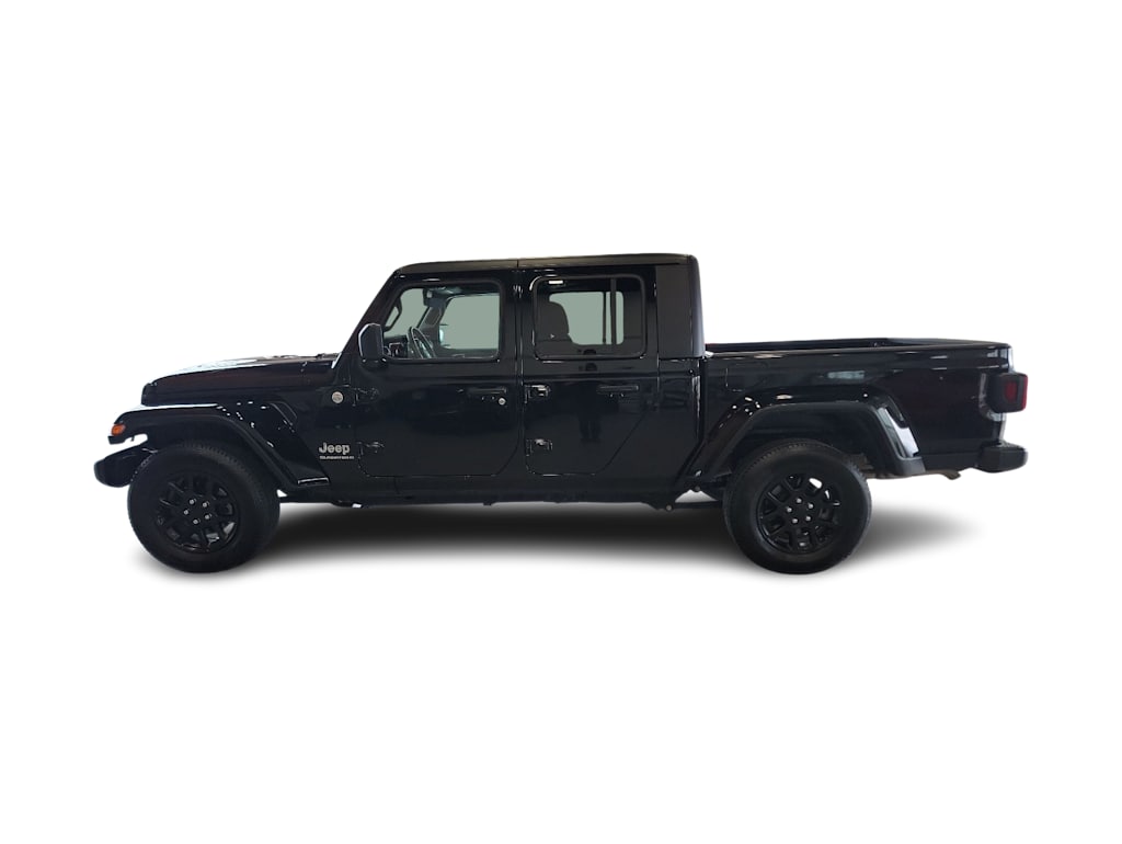Thumbnail: 2023 Jeep Gladiator - 3