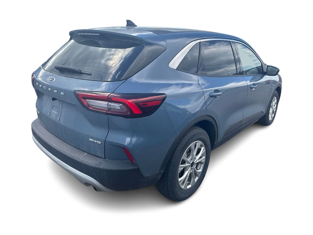 Thumbnail: 2023 Ford Escape - 18